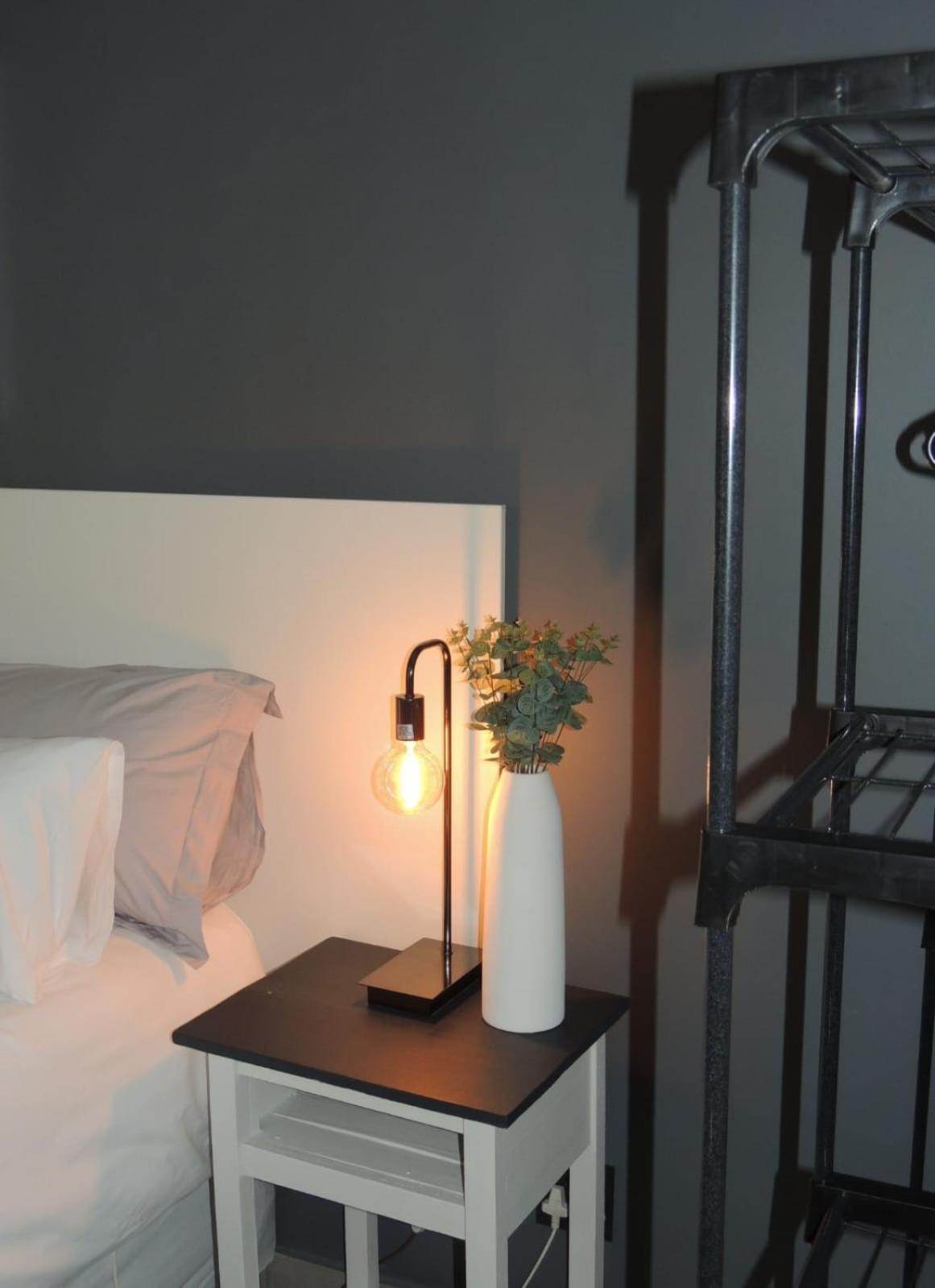 The Lantern Guesthouse Bloemfontein Bagian luar foto
