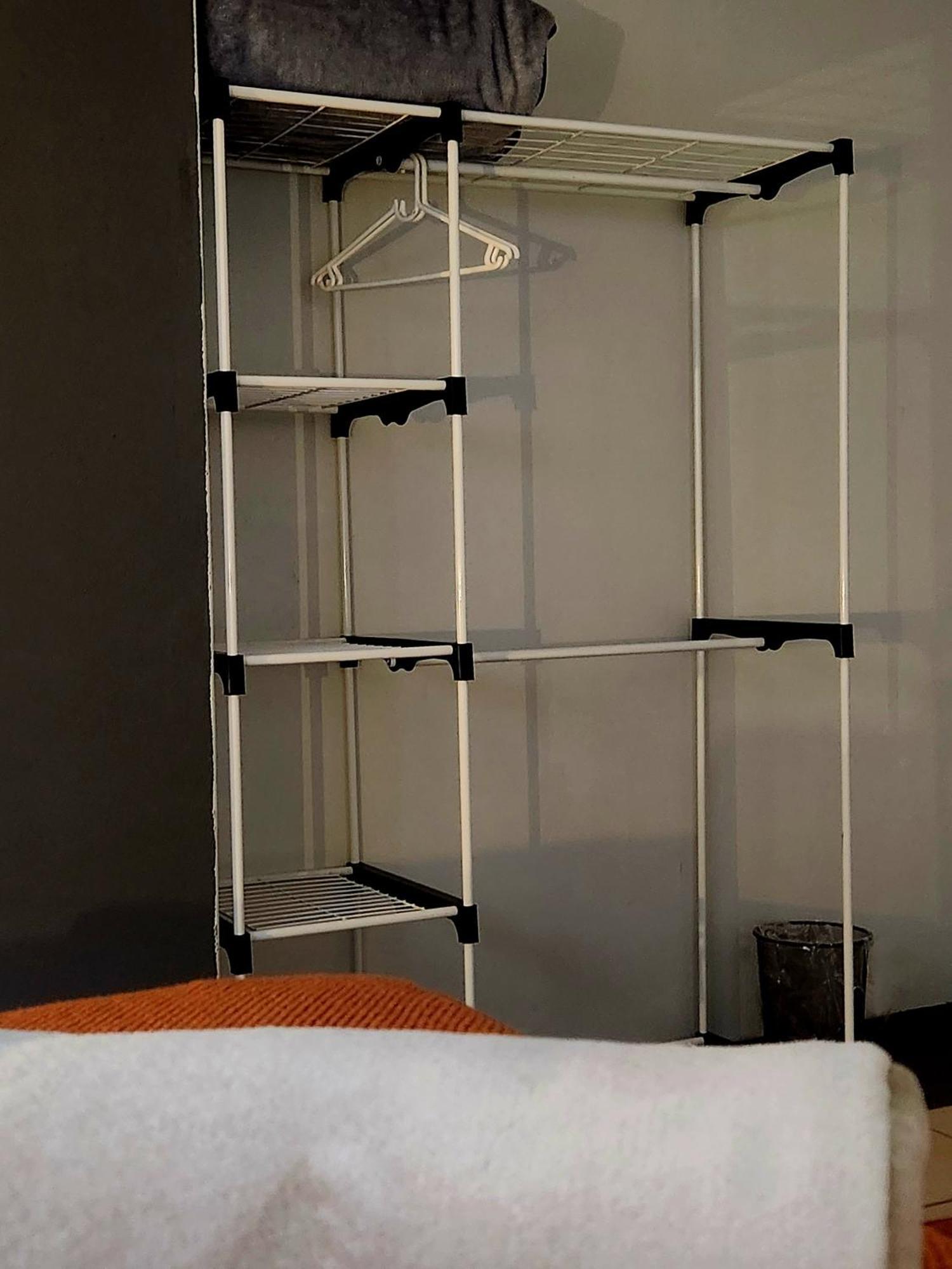 The Lantern Guesthouse Bloemfontein Bagian luar foto