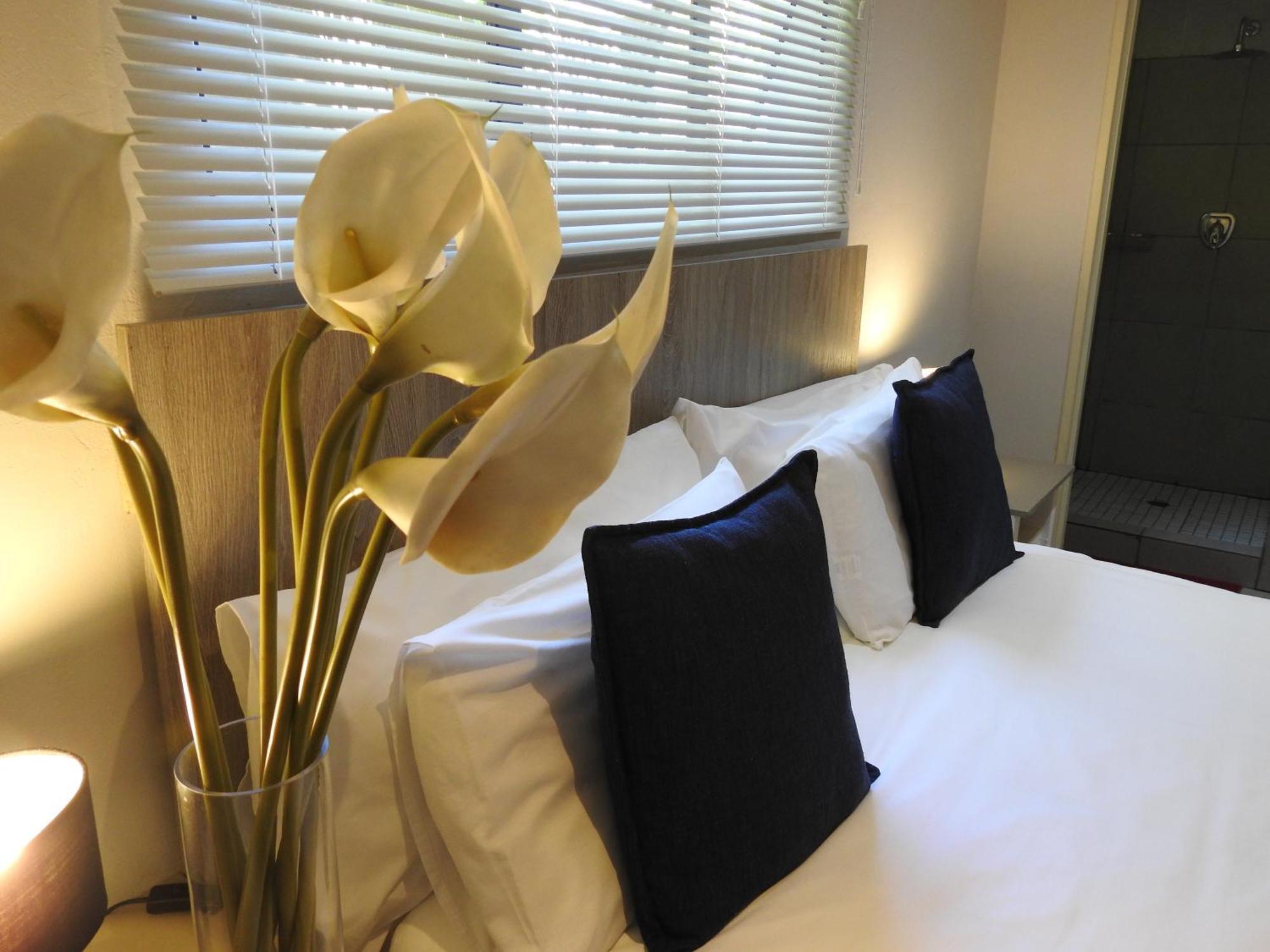 The Lantern Guesthouse Bloemfontein Bagian luar foto